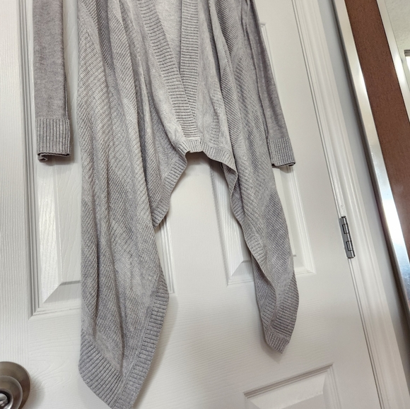 Long Sleeve Cardigan - Picture 4 of 5